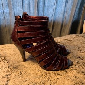 Eggplant strap style ankle boot/heels
